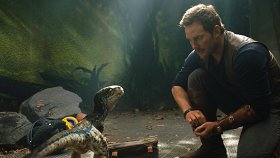 12 страшных, смешных и интересных фильмов про динозавров