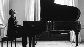 «Фортепиано в четыре руки: Шуберт, Дебюсси, Равель, Брамс»