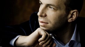 «Академический романс, инструментальные пьесы»: Михаил Коробейников