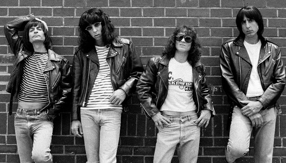 Кино: «Клуб CBGB» Кино: «Клуб CBGB»