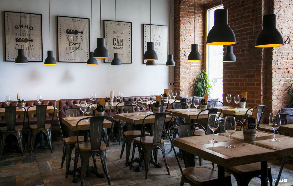 Хлеб и вино ресторан тверская. Хлеб и вино ресторан. Хлеб и вино ресторан тверская. Хлеб и ноно ресторан академгородок. Хлеб и вино ресторан.