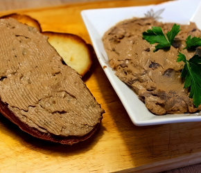 Фотография рецепта Паштет из куриной печени с вешенками