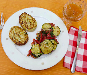 Фотография рецепта Куриные котлеты с кабачком и укропом