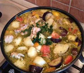Фотография рецепта Тушеная курица с картофелем и баклажанами