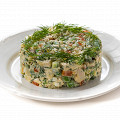 Фотография рецепта Классический оливье с курицей и свежими огурцами автор Еда