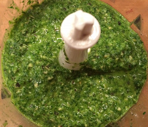 Фотография рецепта Укропное песто с тыквенными семечками