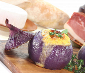 Фотография рецепта Запеченный чеснок с козьим сыром
