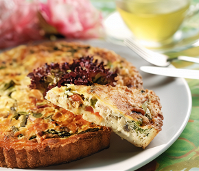 Фотография рецепта Овощной пирог со шпинатом и зеленым горошком