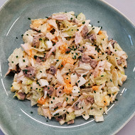 Салат с курицей, грибами и яйцом