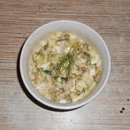 Салат с зеленым горохом и курицей