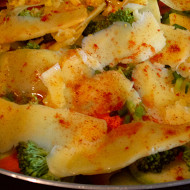 Куриная грудка с овощами