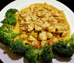 Фотография рецепта Курица, тушенная в кокосовом молоке с лаймом и чесноком
