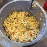 Салат с крабовыми палочками и овощами