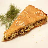 Пирог с зеленью и сыром