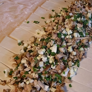 Быстрый пирог с куриной грудкой