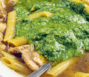 Фотография рецепта Суп с макаронами и песто
