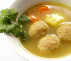 Фотография рецепта Мясной бульон с картофельными клецками