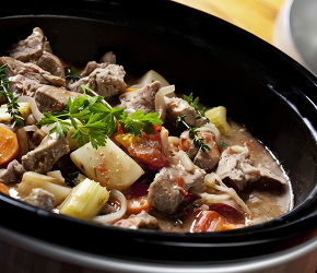 Фотография рецепта Жаркое из куриных сердец с овощами и пивом