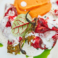Фотография рецепта Фаршированные перцы рамиро с растительным мясом, тахини и соусом ромеско автор Еда