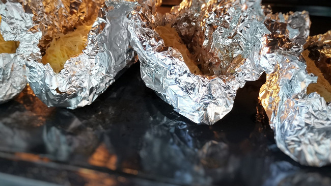 Фото шага рецепта Сливочная пряная кукуруза, запеченная в фольге 152667 шаг 14