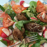 Горячий салат с печенью курицы