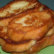 Нежные гренки с сахаром