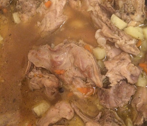 Фотография рецепта Кролик, тушеный с овощами и картофелем