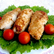 Куриные рулетики с грибами на сковороде