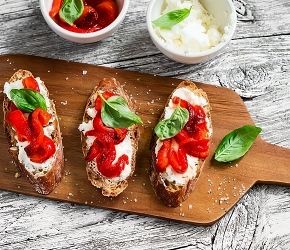 Фотография рецепта Тост с сыром и овощами