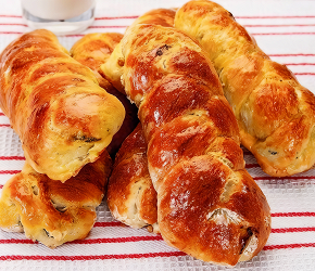 Фотография рецепта Картофельные булочки с изюмом