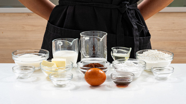 Фото шага рецепта Шоколадный кекс в микроволновке 190031 шаг 1