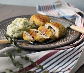 Фотография рецепта Котлеты куриные с сыром в мультиварке