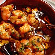 Креветки в чесноке (Gambas al ajillo)