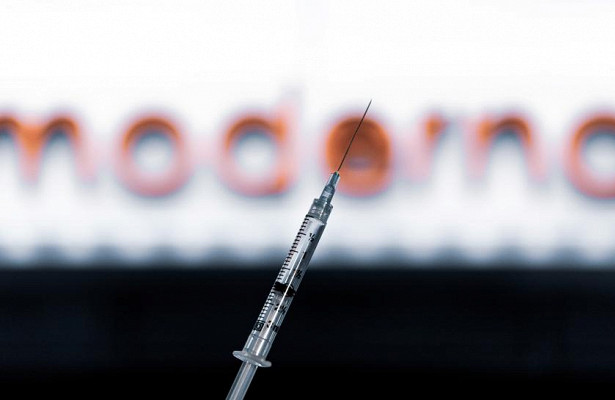 Италия недополучит 20% вакцины Moderna от COVID-19