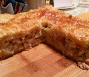 Фотография рецепта Кубите (Слоеный пирог с курицей, картофелем и луком)