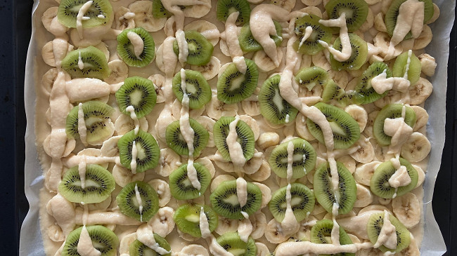 Фото шага рецепта Пирог с ананасами на рисовой муке 176110 шаг 10