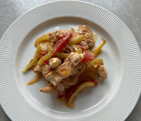 Фотография рецепта Курица с овощами в духовке