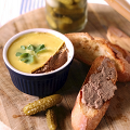 Фотография рецепта Запеченный паштет из куриной печени с бренди автор Наталья Горохова