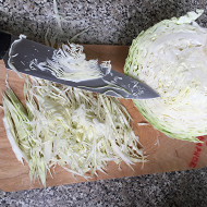 Греческая солянка с рисом лаханоризи