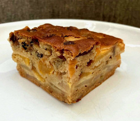 Фотография рецепта Пирог с персиками, грушами и клюквой