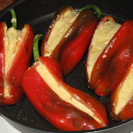 Перец, фаршированный брынзой и помидорами