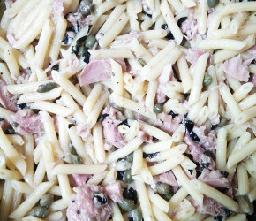 Фотография рецепта Пене с базиликом, тунцом и каперсами