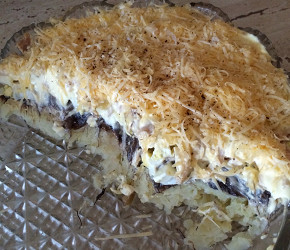 Фотография рецепта Слоеный куриный салат с грибами и картофелем