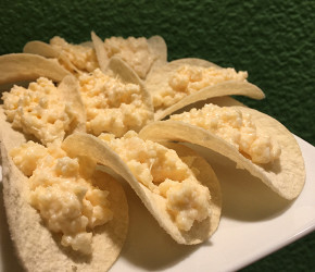 Фотография рецепта Закуска из чипсов с ананасом и сыром