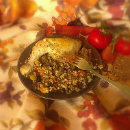 Курица с гречкой и овощами по-деревенски