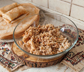 Фотография рецепта Начинка для блинов из курицы и грибов