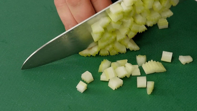 Фото шага рецепта Суп из морепродуктов чаудер 93301 шаг 5