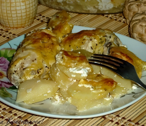 Фотография рецепта Картошка с куриными ножками в духовке