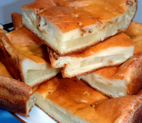 Фотография рецепта Кефирный пирог с картошкой и луком