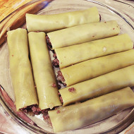 Маникотти (каннеллони) c мясом и грибами